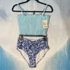 Yvette Ladies 2 piece bathing suit Small Light blue